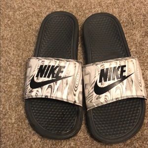 Nike gray sandals only used them once